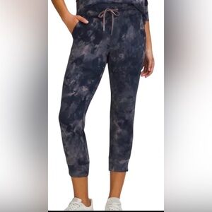 LULULEMON RULU JOGGERS 
Women's Tie-Dye Jogger Pants